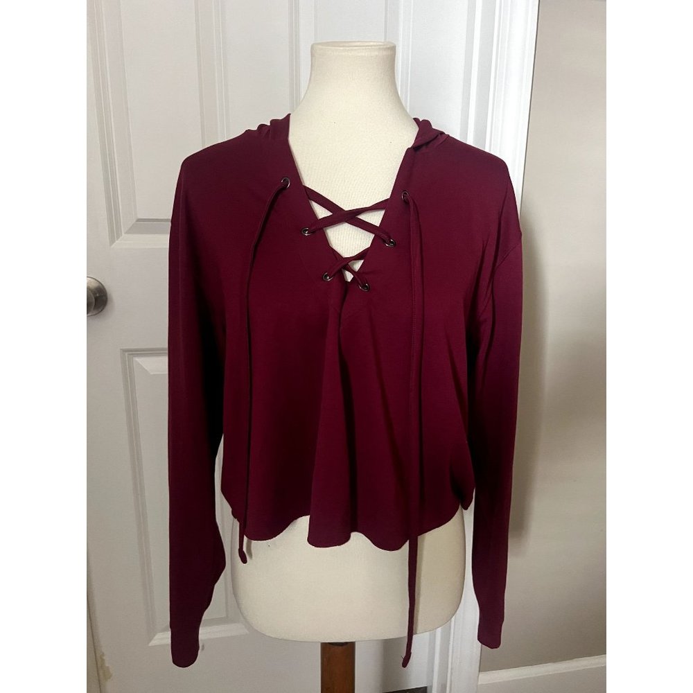 Express Women's Maroon Lightweight Cropped Hoodie - Medium